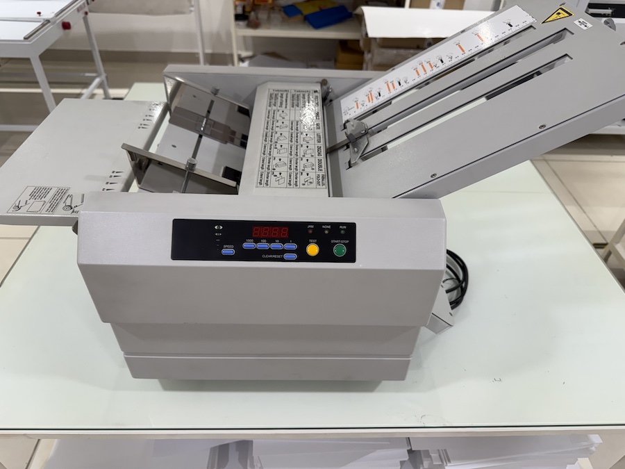 Used EP-42S A3 Speed Adjustable Office Paper Folder for Sale